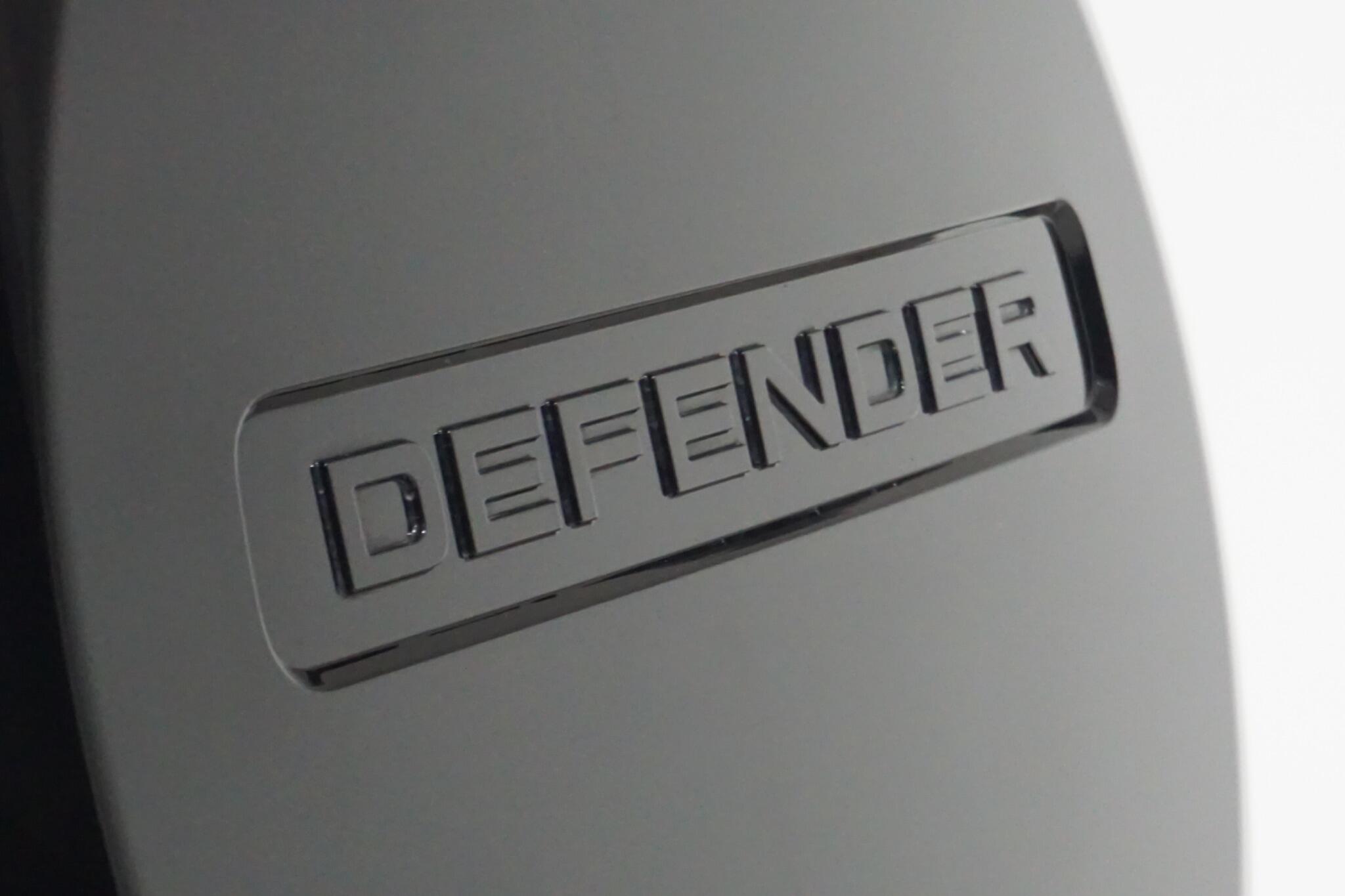 Land Rover Defender 110 3.0 D300 MHEV X-Dynamic HSE SUV 5dr Diesel Auto 4WD Euro 6 (s/s) (300 ps)